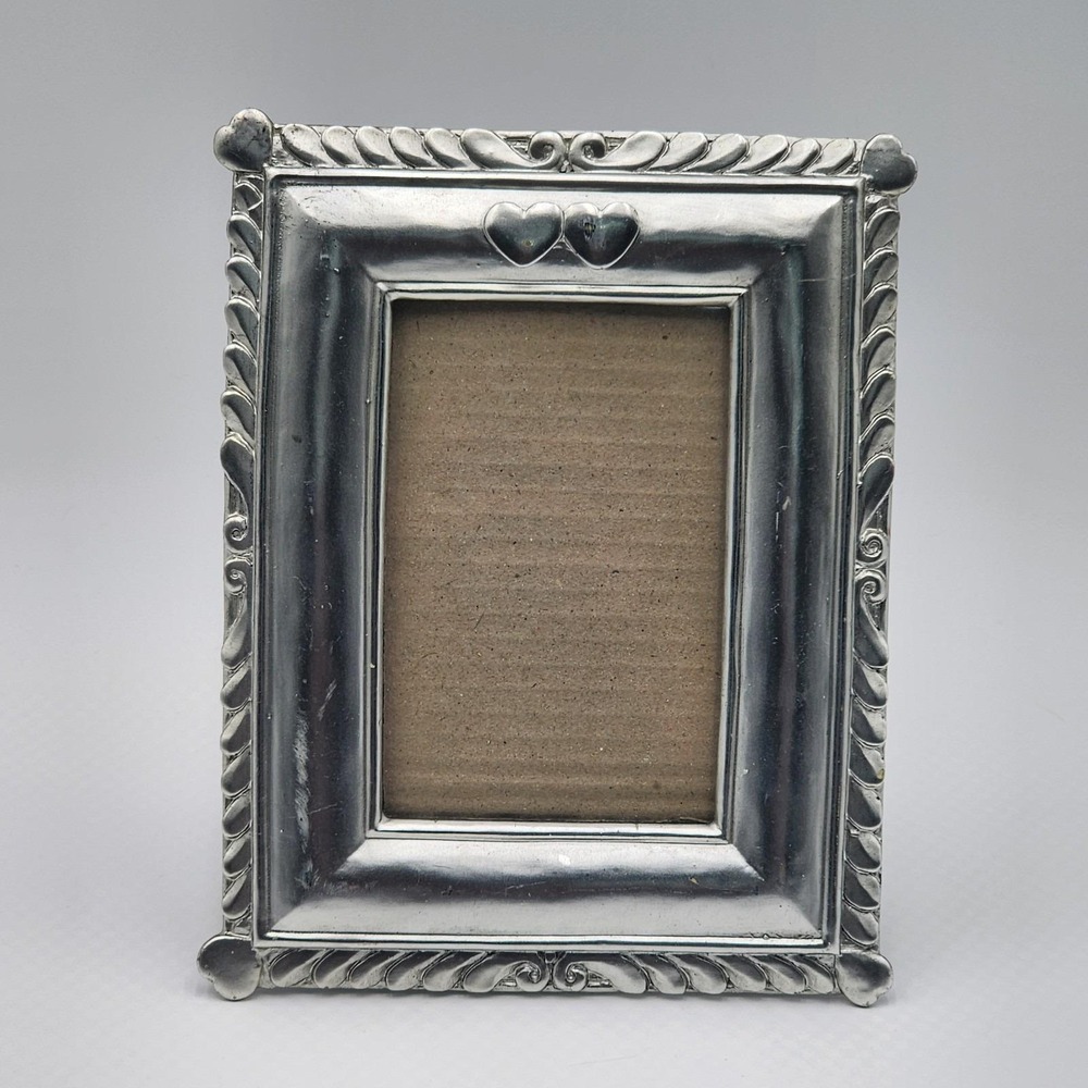 Vintage 1980s Pewter Double Heart Picture Frame‎ Rope Twist Scroll Accent Border